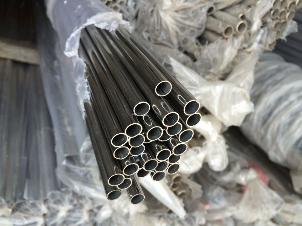 304不銹鋼毛細(xì)管高清大圖賞析 工業(yè)精密的細(xì)膩之美