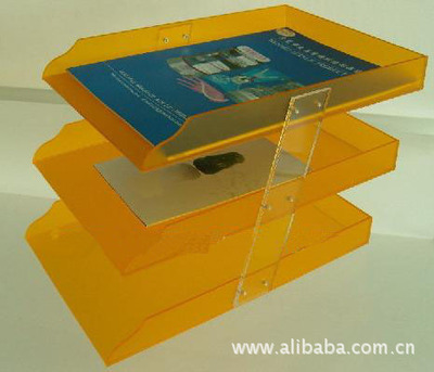 深圳市興風(fēng)林有機玻璃制品廠(銷售部) 優(yōu)質(zhì)數(shù)碼產(chǎn)品展示架與文具辦公用品的專業(yè)之選